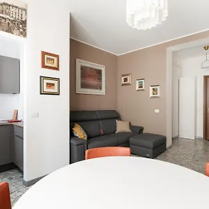 Guesthost - M1 Pasteur With Balcony Appartamento